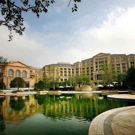 Landison Green Town Hotel Xinchang Exterior foto